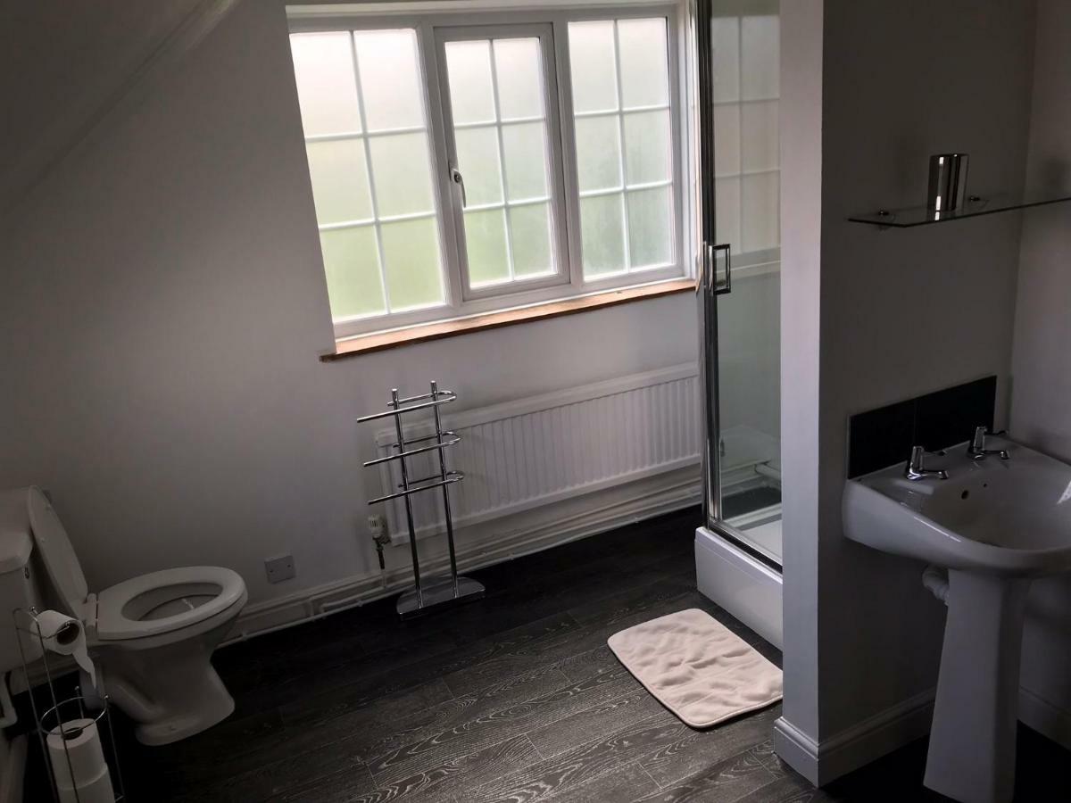 The Farmhouse Holiday home Coventry